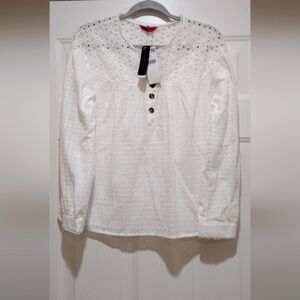 NWT 2XTEMZ Eyelet White Peasant Blouse Size Medium